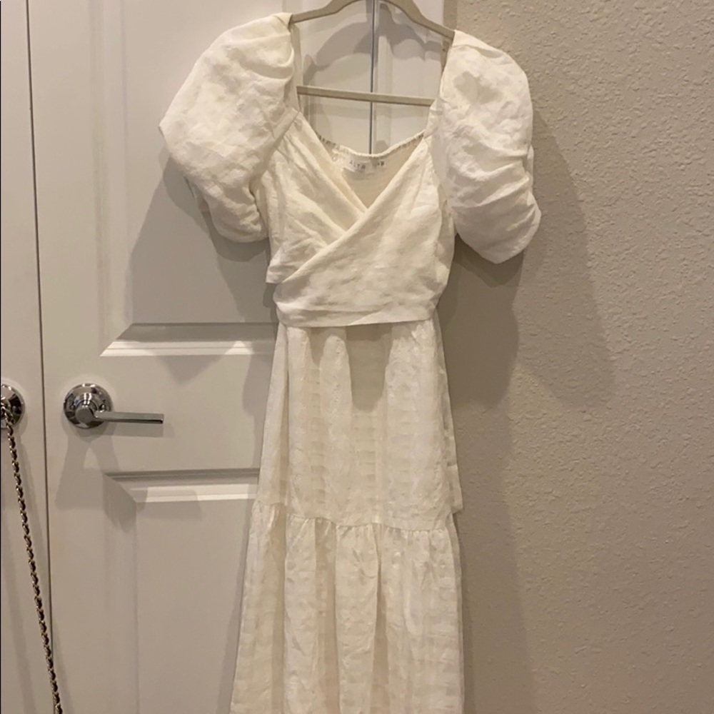 Astr white dress - medium